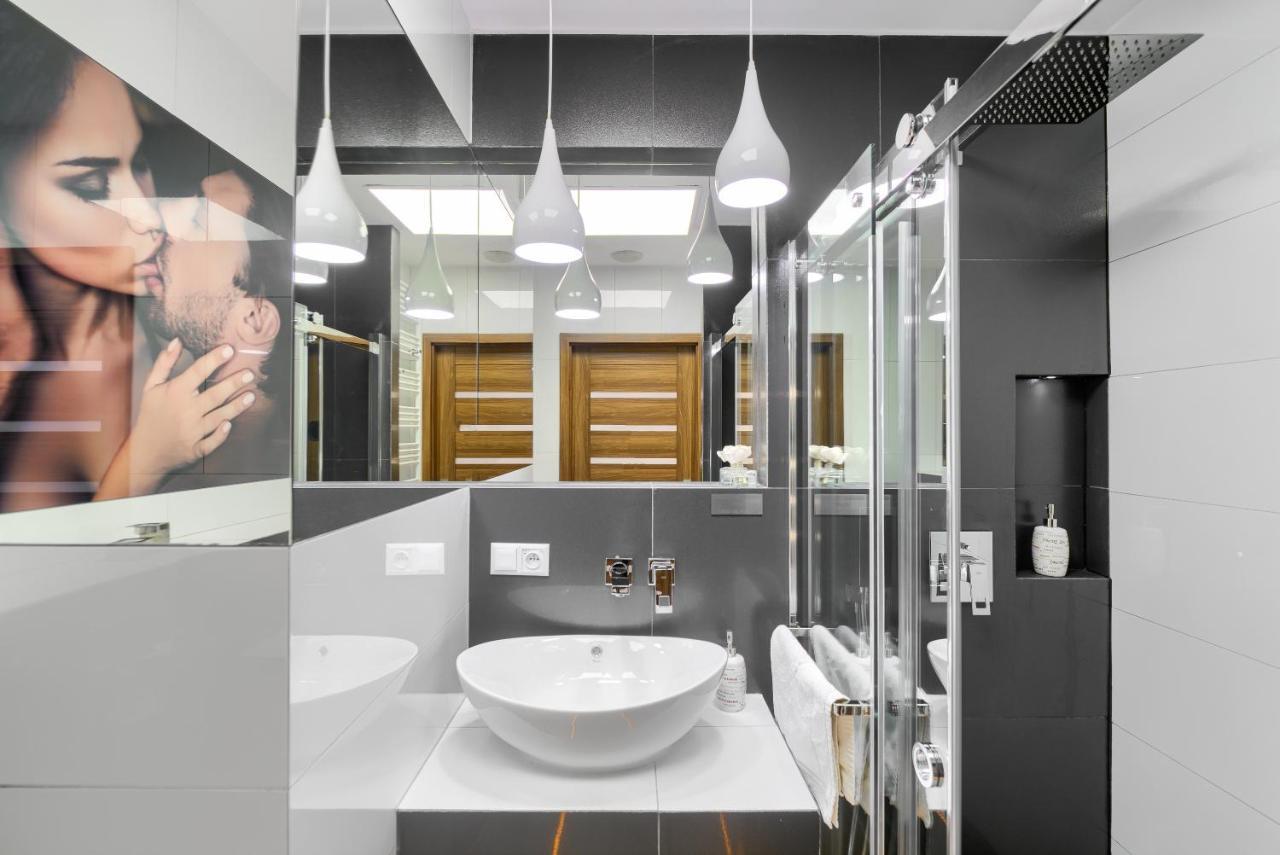 Good Day Apartments- Private Parking New Town Щецин Экстерьер фото