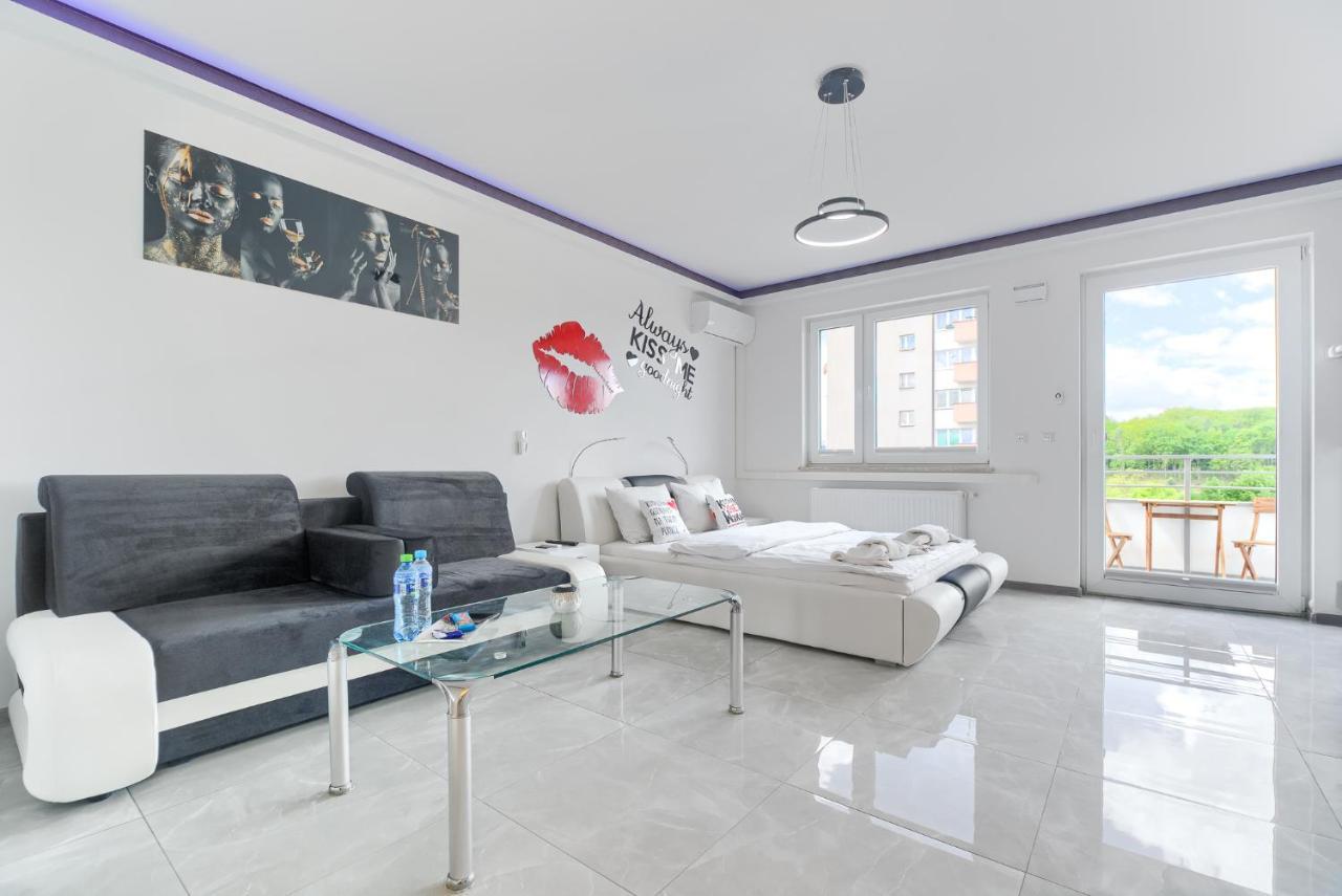 Good Day Apartments- Private Parking New Town Щецин Экстерьер фото