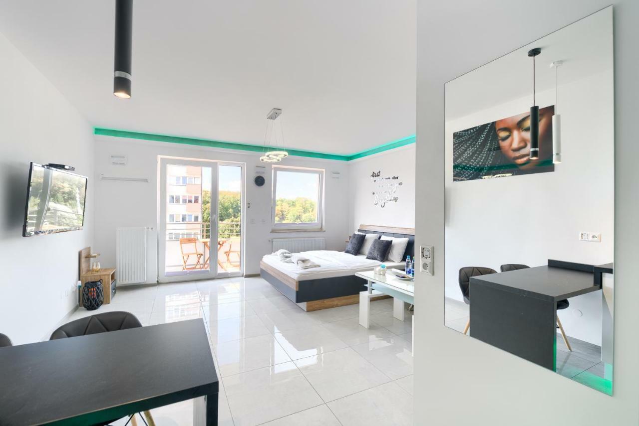Good Day Apartments- Private Parking New Town Щецин Экстерьер фото