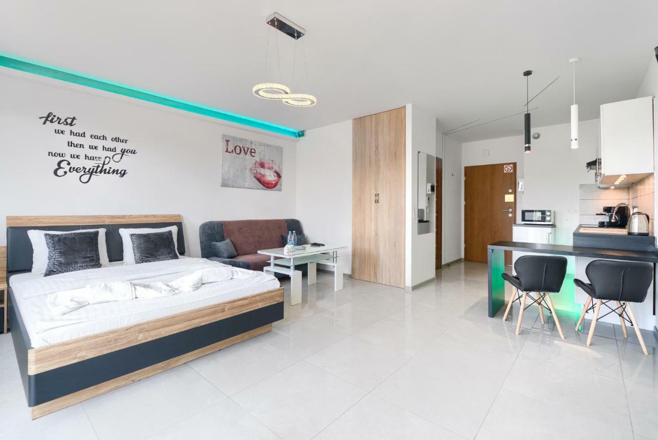 Good Day Apartments- Private Parking New Town Щецин Экстерьер фото